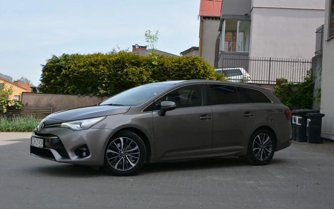 Toyota Avensis cena 48900 przebieg: 173900, rok produkcji 2015 z Grudziądz małe 704